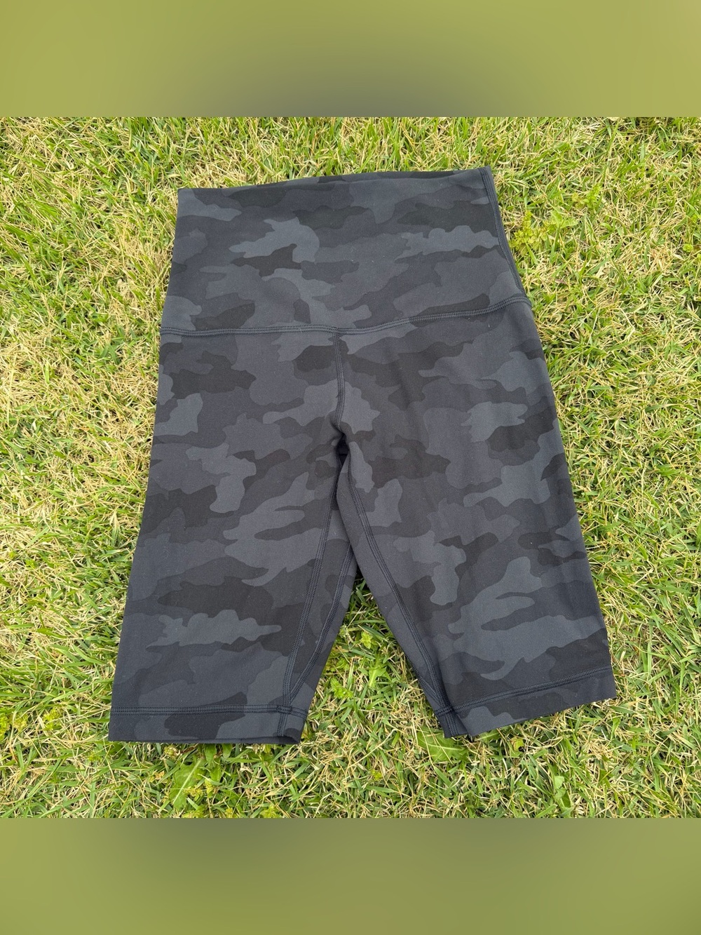 Lululemon Align Shorts 8” Inseam Heritage Camo Deep Coal Multi Black 6